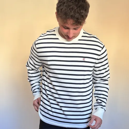 Sueters Calvin Klein Rayas