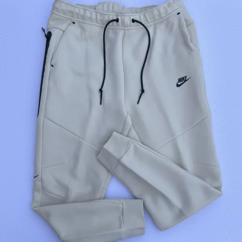 Pantalón Nike 