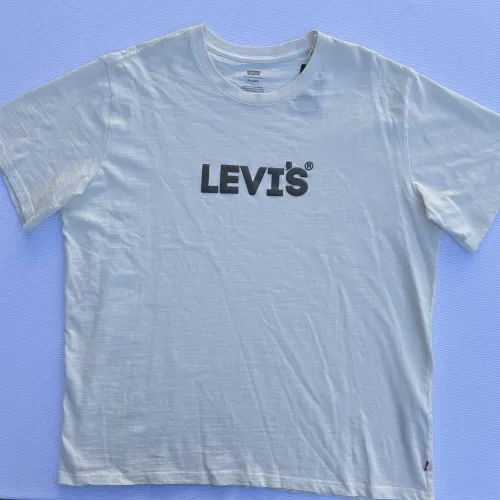 Remera Levis Relaxed