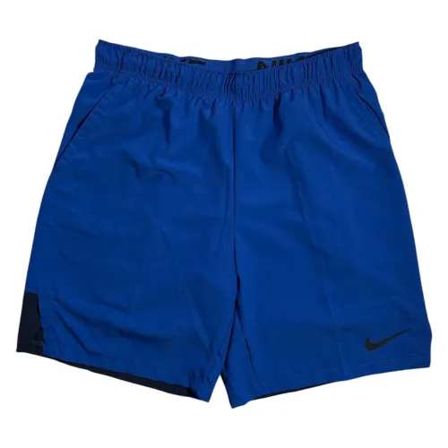 Short deportivo Nike