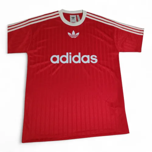 Remera Adidas deportiva