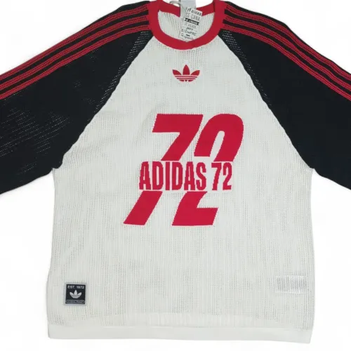 Remera Adidas overside