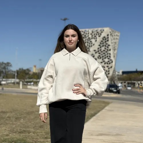 Buzo Nike con Cierre